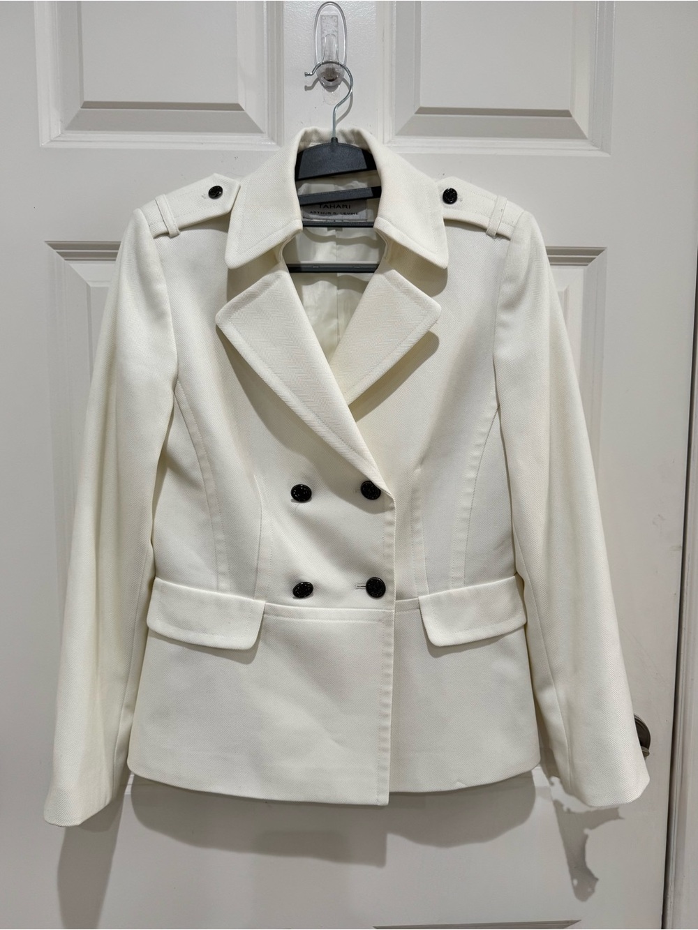 Tahari Women's Double-Breasted White Lightweight Blazer Jacket - Size 6